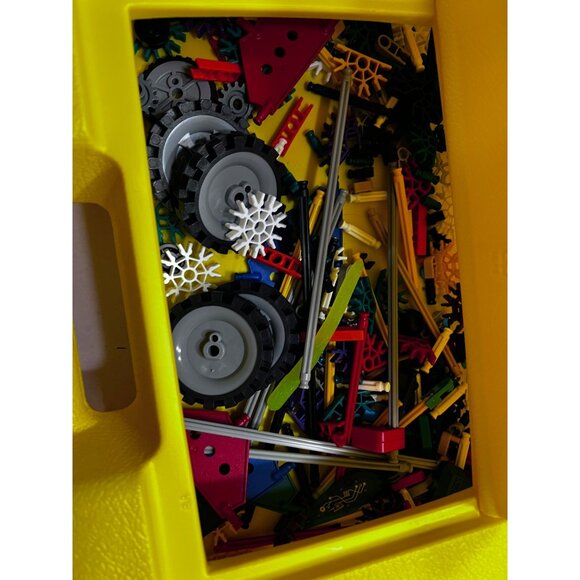 K’Nex Launcer building set with yellow case lot - Picture 4 of 5